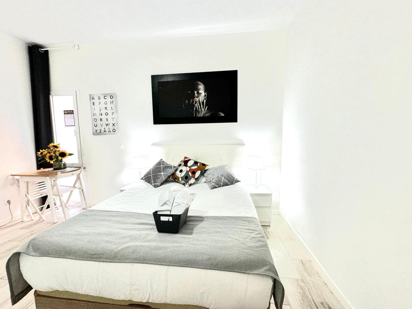 Cinco Torres Suites 마드리드 외부 사진