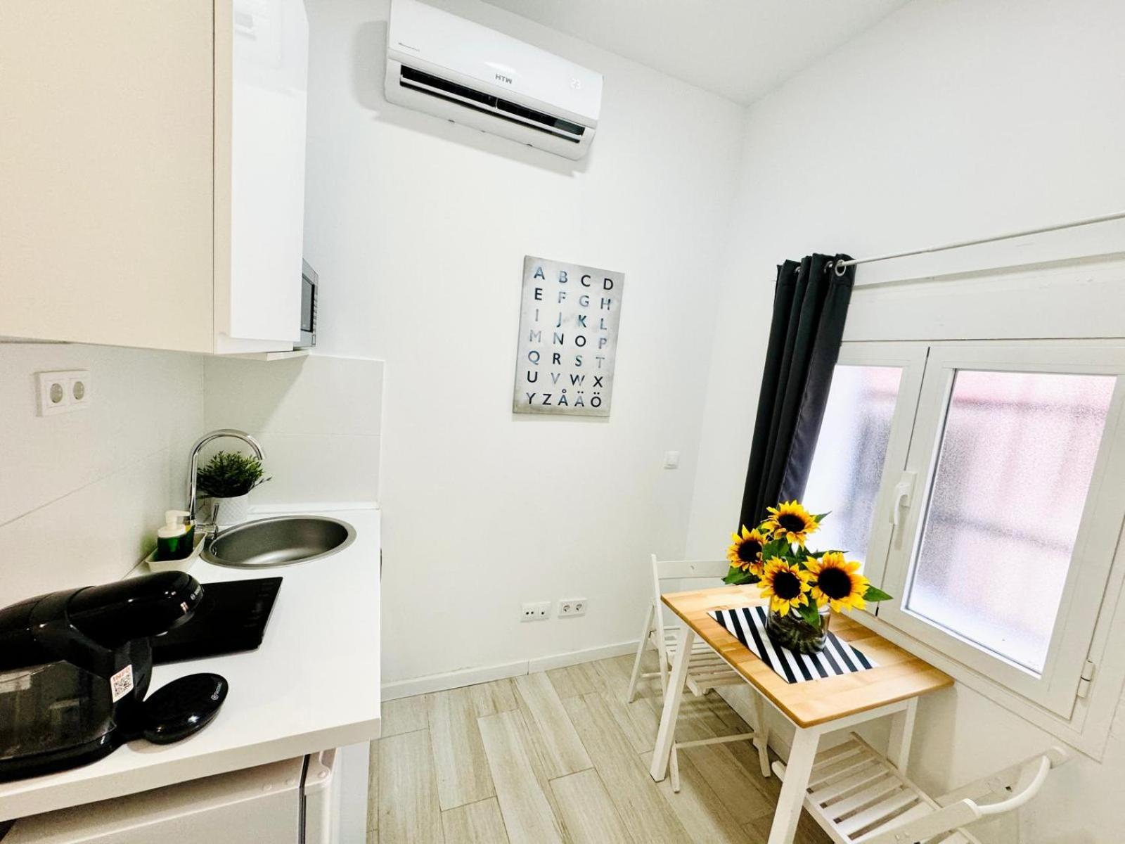Cinco Torres Suites 마드리드 외부 사진