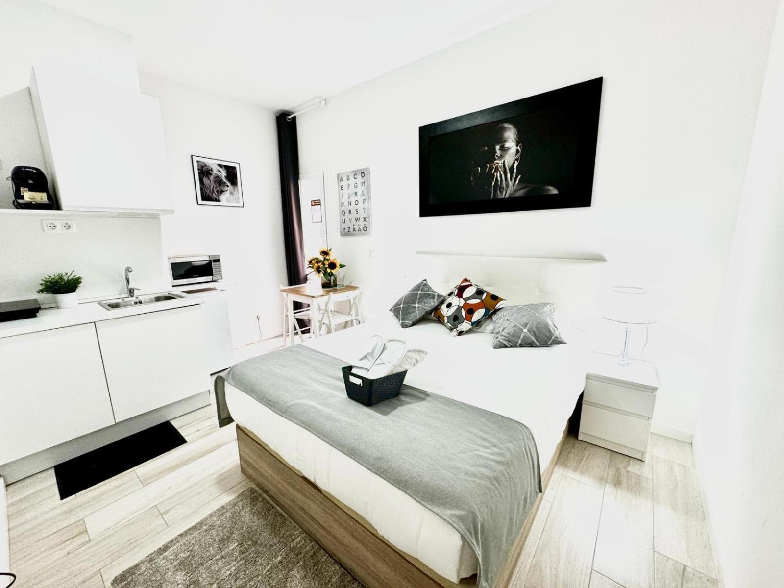 Cinco Torres Suites 마드리드 외부 사진