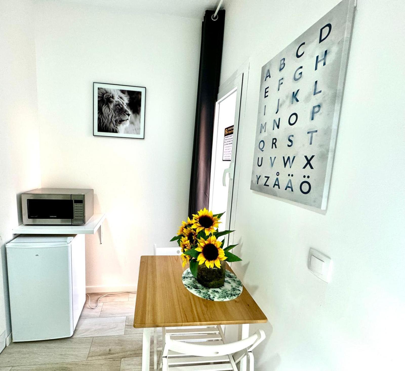 Cinco Torres Suites 마드리드 외부 사진