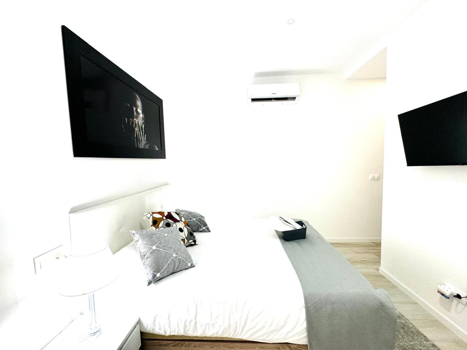 Cinco Torres Suites 마드리드 외부 사진